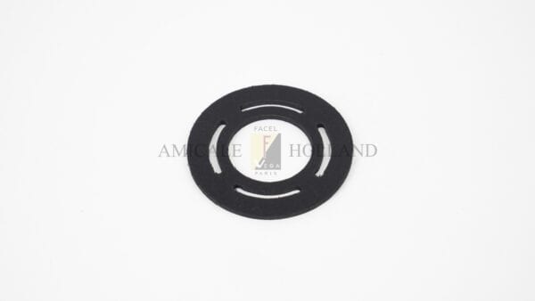 Fuel resistant rubber seal for WCFB fuel filter