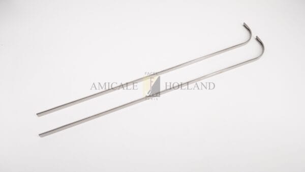 Trim en inox avec finition courbée sur les panneaux de porte (8 cyl)