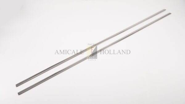 Trim en inox sur le dessus  des panneaux de porte (FVS/ HK)