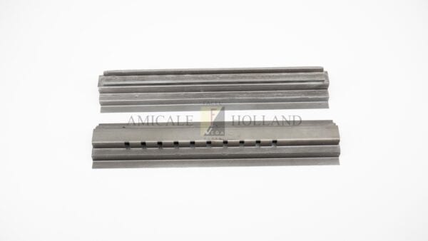 Set (2) seat guides (fixed on floor)  RH  8 cyl